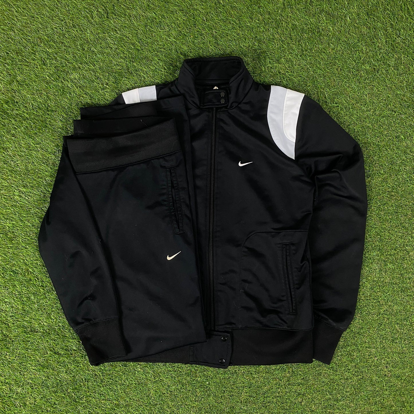 00s Nike Windbreaker Jacket + Joggers Set Black Medium