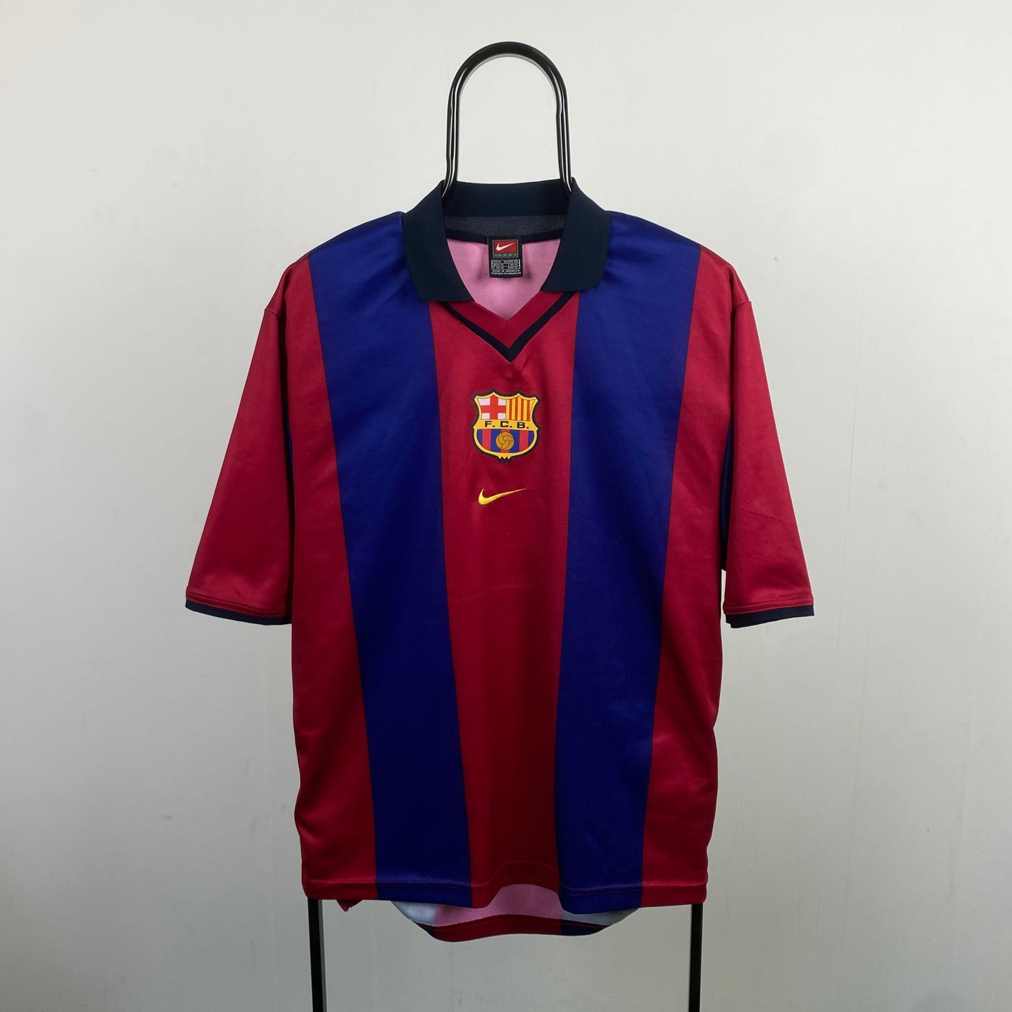 90s Nike Barcelona Football Shirt T-Shirt Red Medium