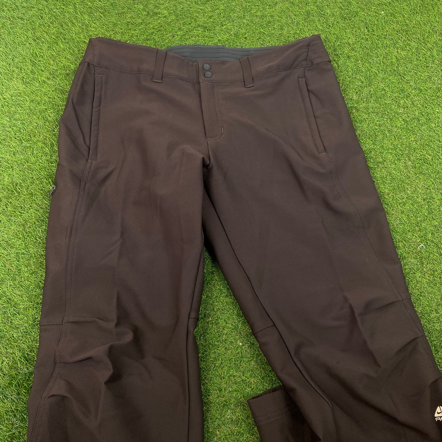 00s Nike ACG Cargo Trousers Joggers Brown XS